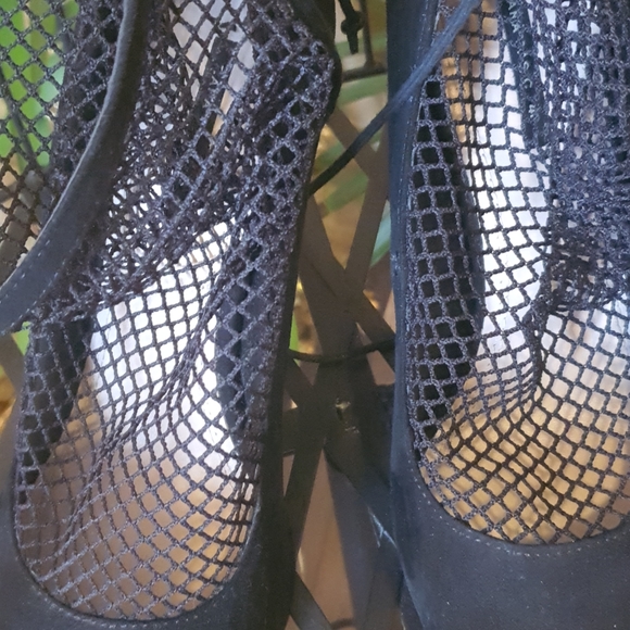 Mesh Heels - Picture 4 of 7